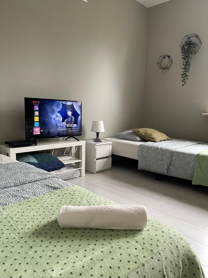 Szumi Las Bed & Breakfast Józefów Eksteriør bilde