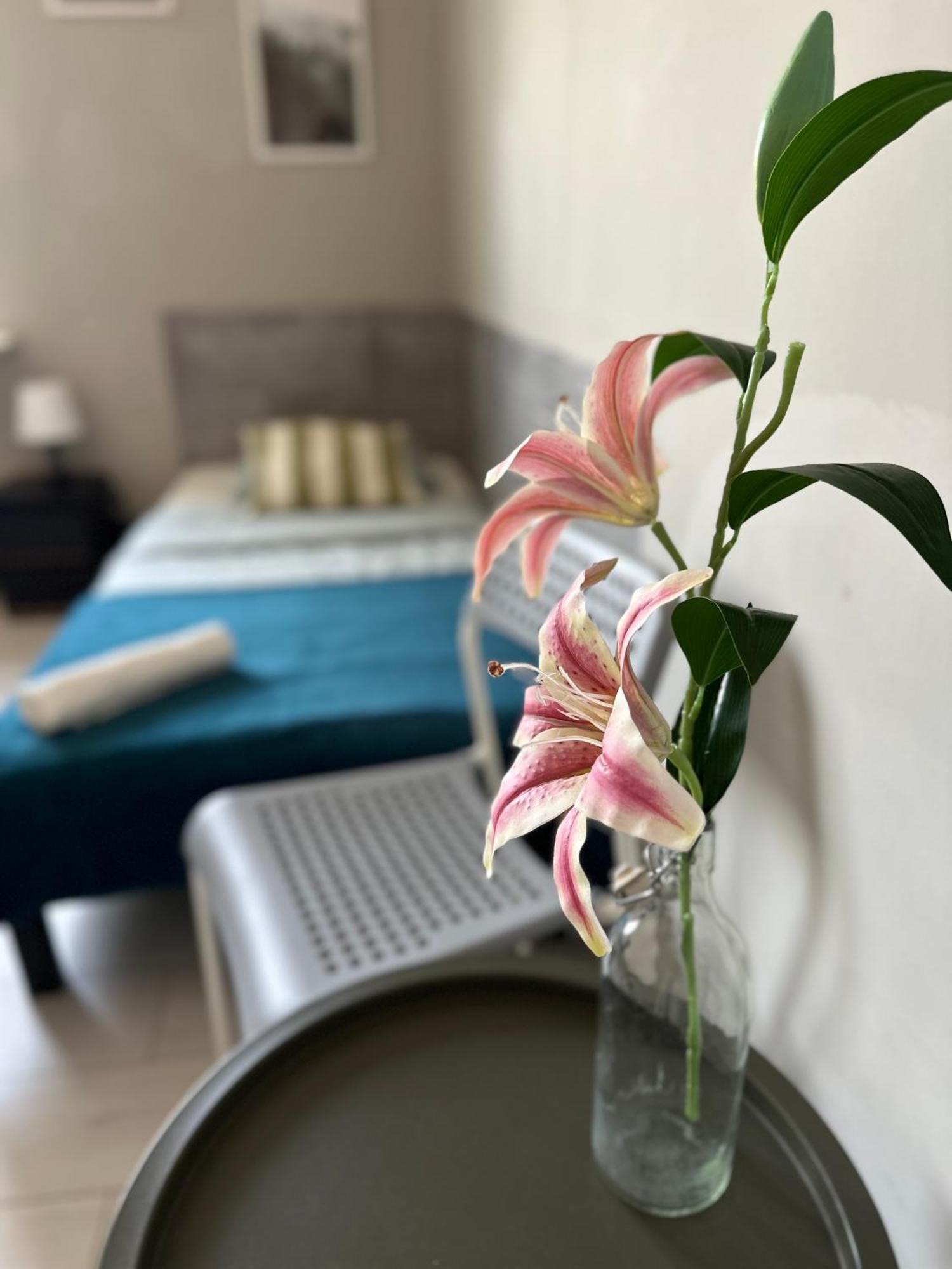 Szumi Las Bed & Breakfast Józefów Eksteriør bilde
