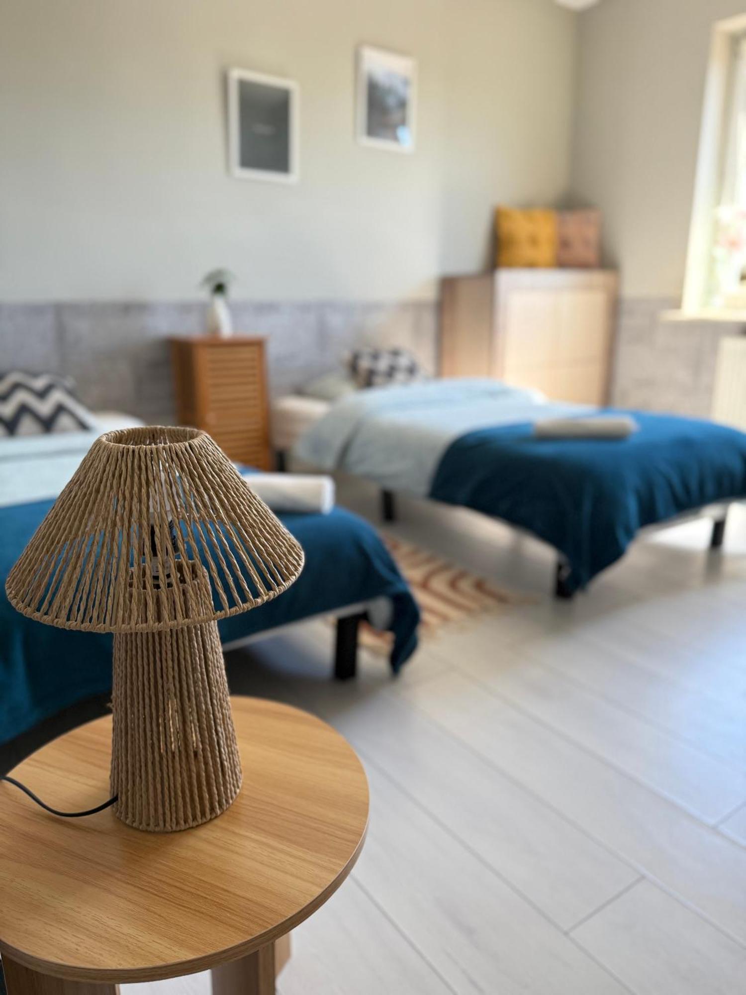 Szumi Las Bed & Breakfast Józefów Eksteriør bilde